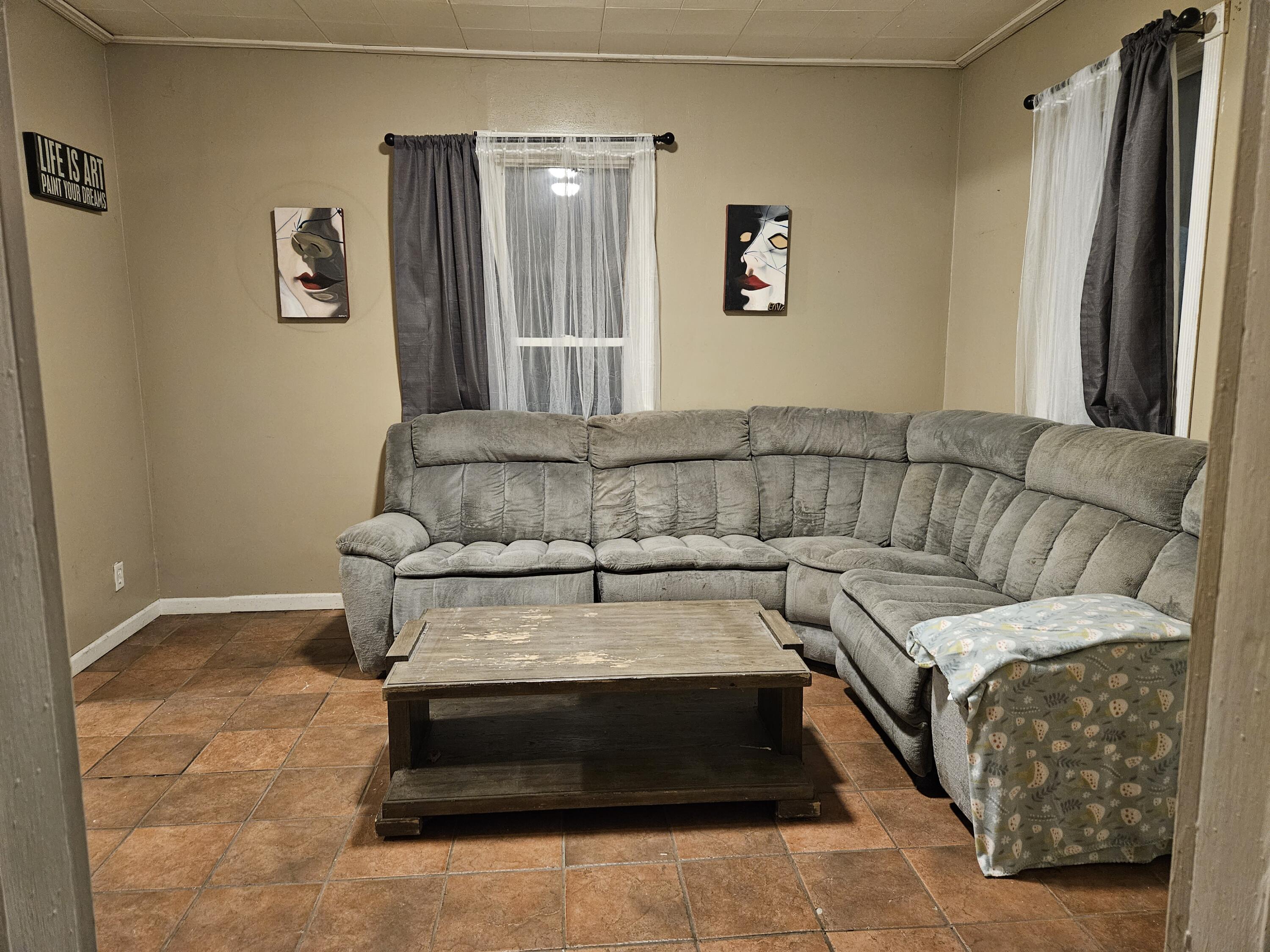 1605 Phillips Avenue Racine, WI 53403 - Photo 6 of 26 1000018232