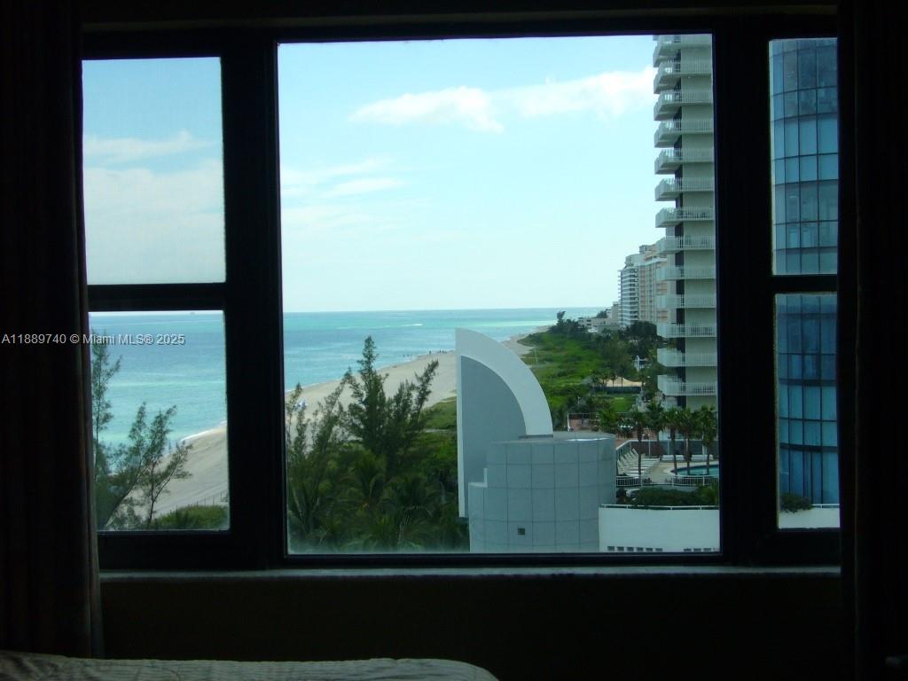 6345 Collins Avenue, Unit 937 Miami Beach, FL 33141 - Photo 19 of 27 a view of balcony