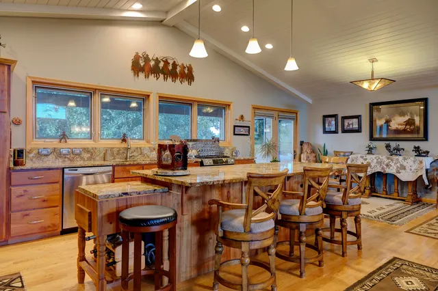 $1,295,000 | 610 Highway 14, Greybull, WY 82426