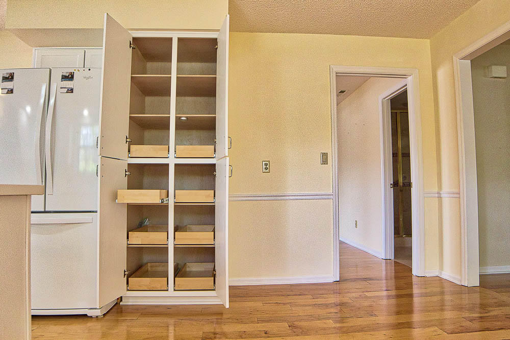 6594 Hickory Brook Road Chattanooga, TN 37421 - Photo 13 of 28 pantry