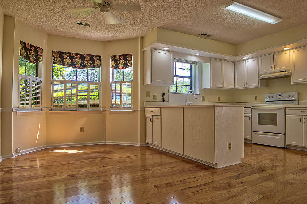 6594 Hickory Brook Road Chattanooga, TN 37421 - Photo 9 of 28 dining