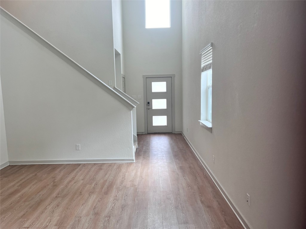 112 New Hampton Way San Marcos, TX 78666 - Photo 2 of 17