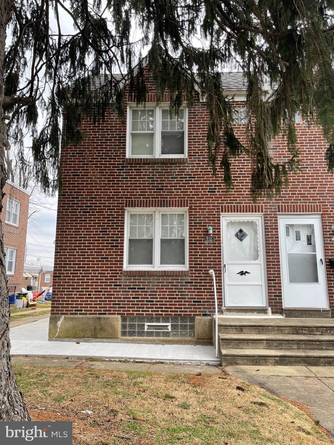 7223 Dungan Road Philadelphia, PA 19111 - Photo 2 of 20