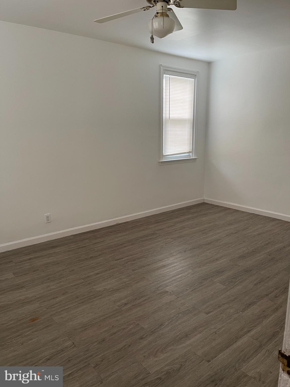7223 Dungan Road Philadelphia, PA 19111 - Photo 13 of 20