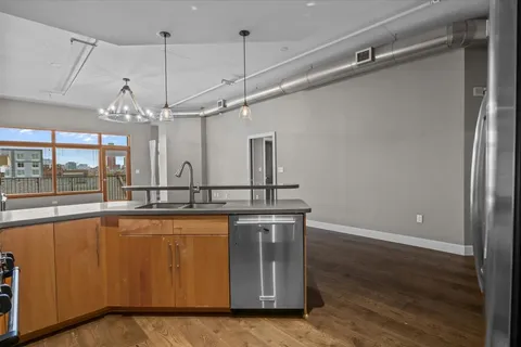 $580,000 | 117 30th Avenue North, Unit 401, Nashville, TN 37203