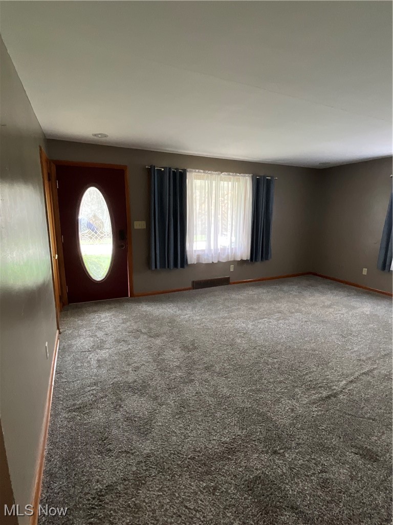 236 Hopewell Drive Struthers, OH 44471 - Photo 3 of 23 Gallery Image 3