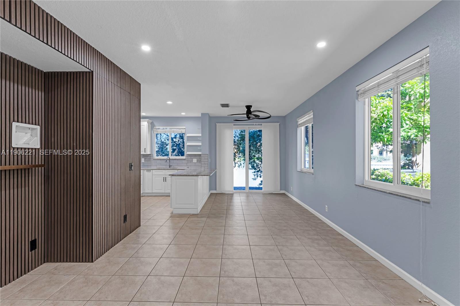 1737 Carvelle Drive Riviera Beach, FL 33404 - Photo 12 of 44