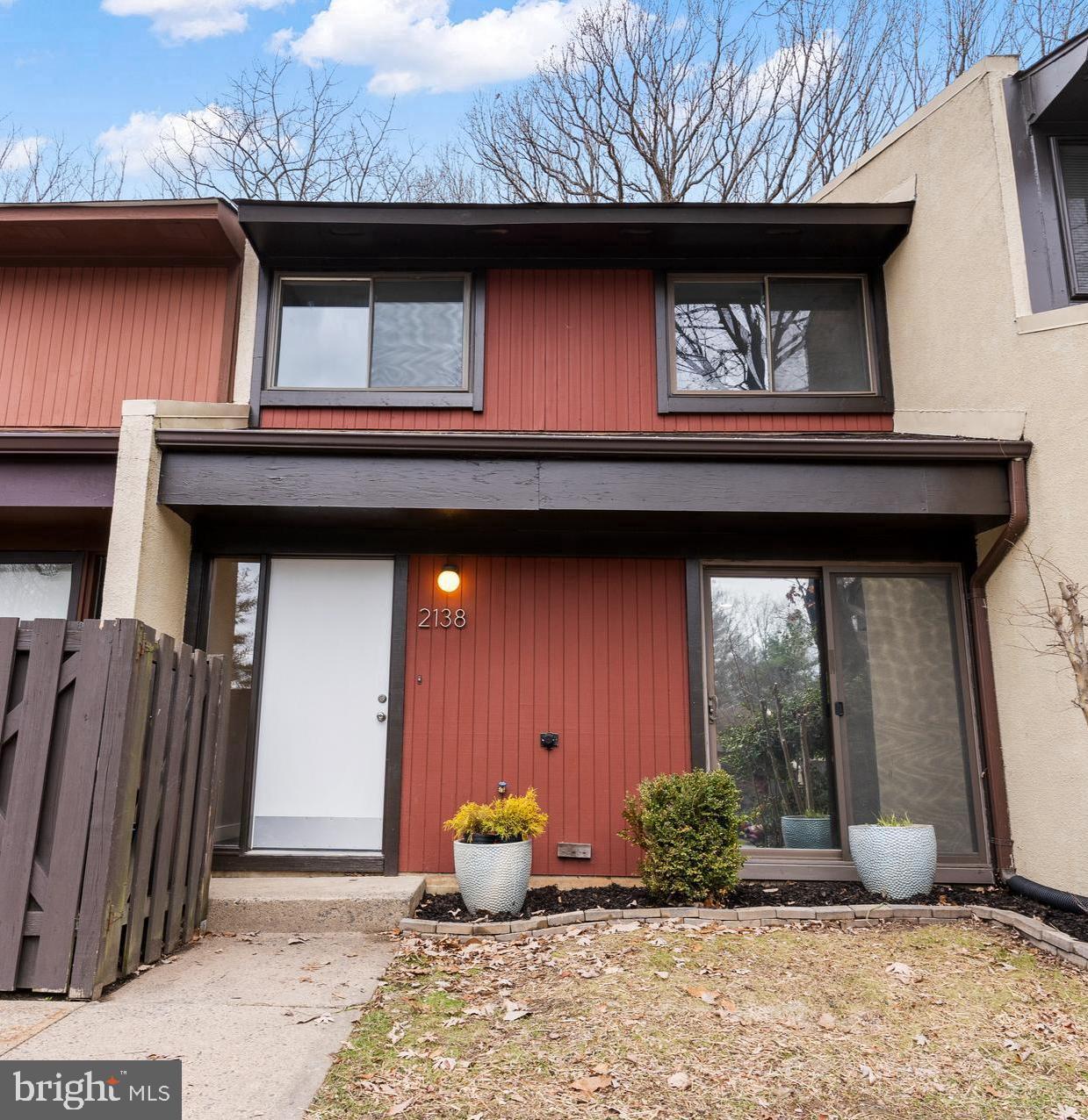 2138 Cartwright Place Reston, VA 20191 - Photo 1 of 27 Welcome home!