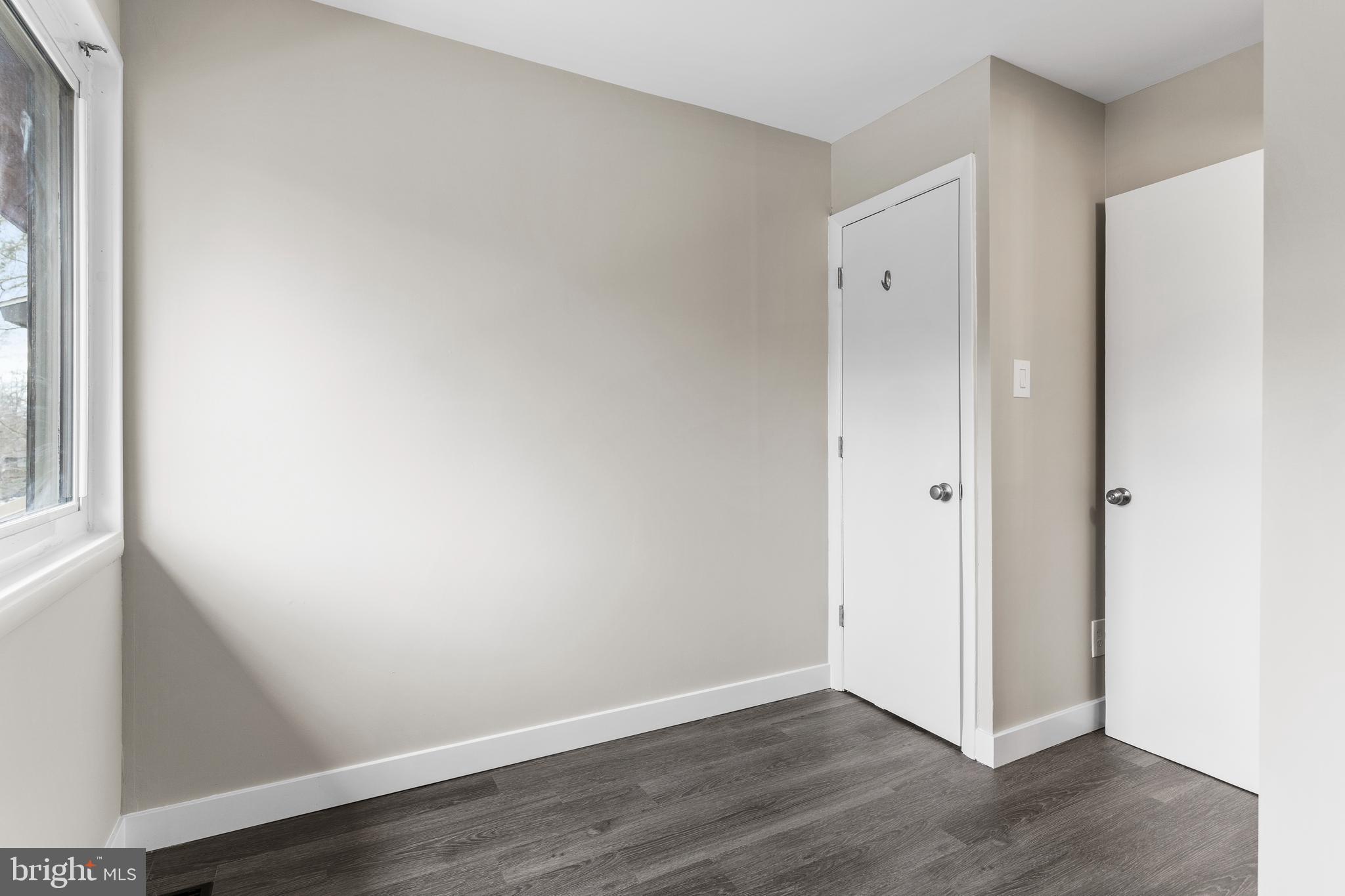2138 Cartwright Place Reston, VA 20191 - Photo 23 of 27 Lots of natural light