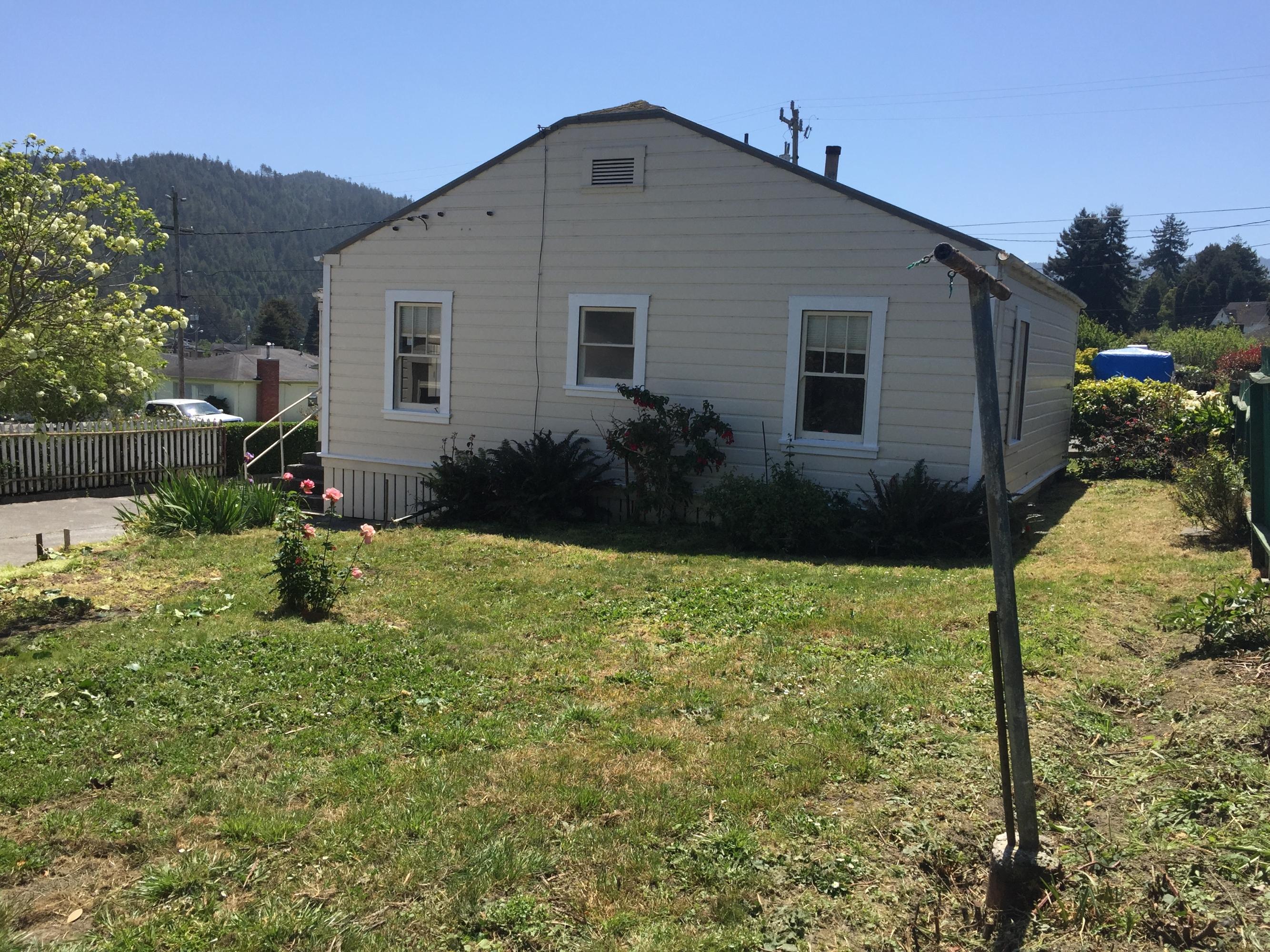 166 Cedar Street Rio Dell, CA 95562 - Photo 8 of 18 Gallery Image 8