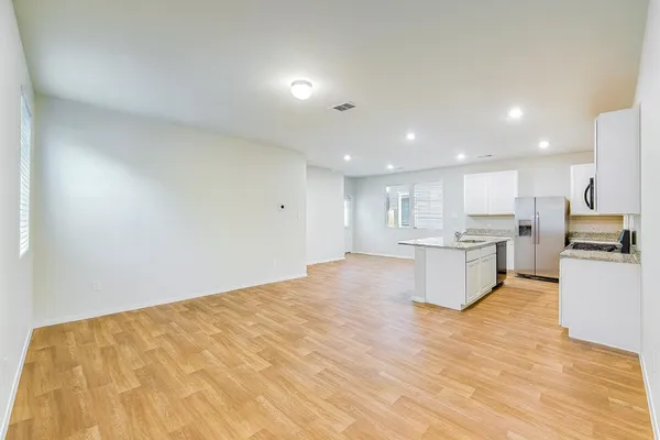 $1,975 | 342 Jade Street, Maxwell, TX 78656