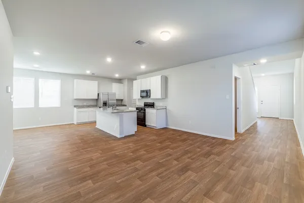 $1,975 | 342 Jade Street, Maxwell, TX 78656