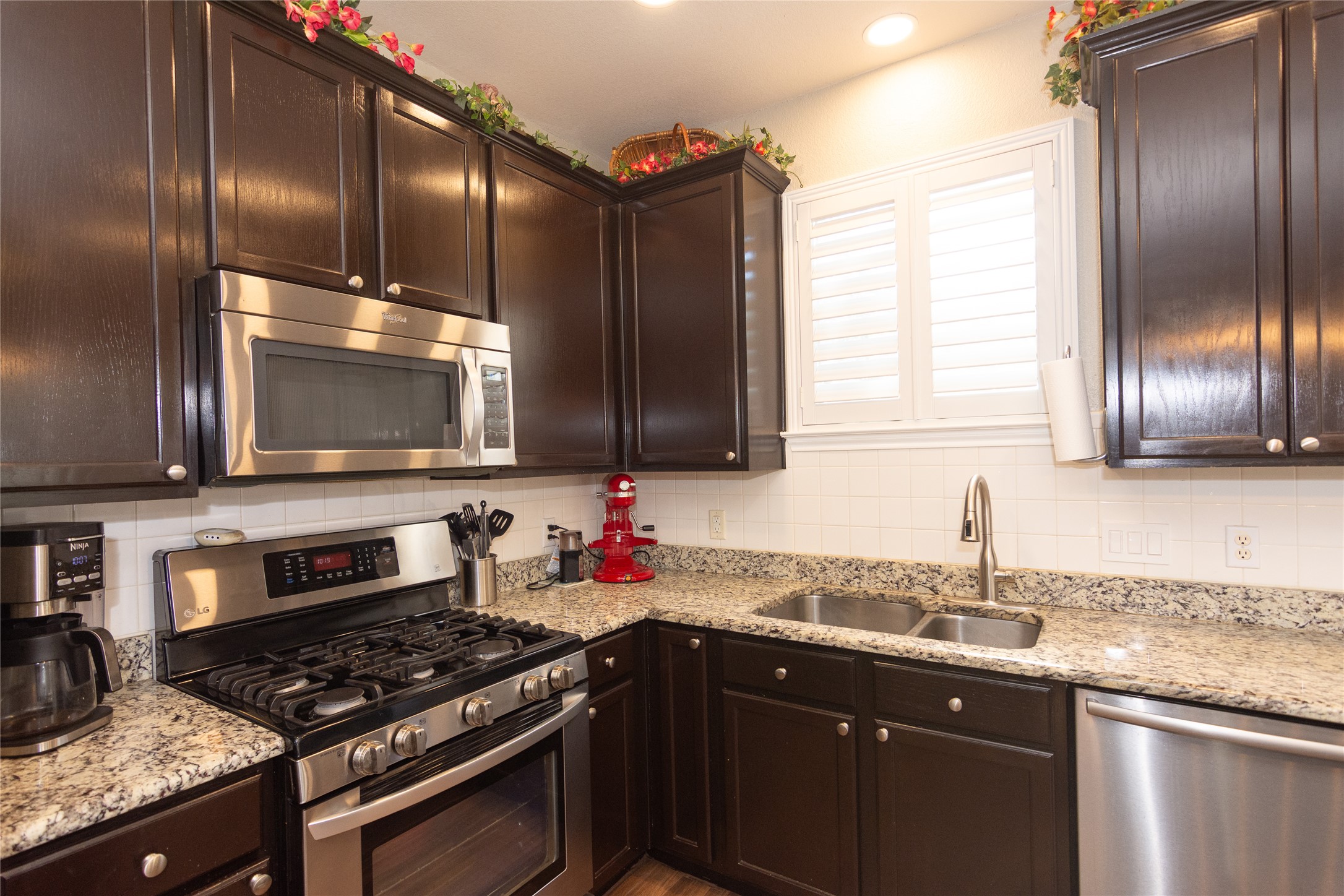 5609 Magee Bend Austin, TX 78749 - Photo 14 of 39