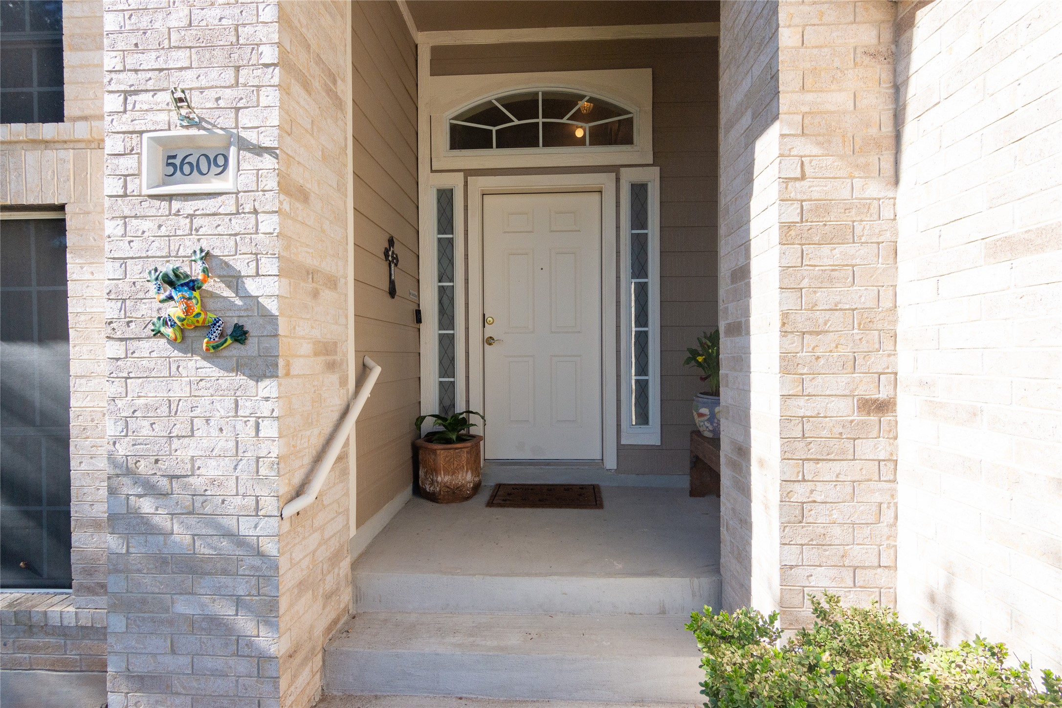 5609 Magee Bend Austin, TX 78749 - Photo 5 of 39