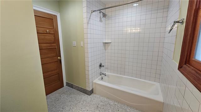517 Burmaster Street Gretna, LA 70053 - Photo 5 of 21