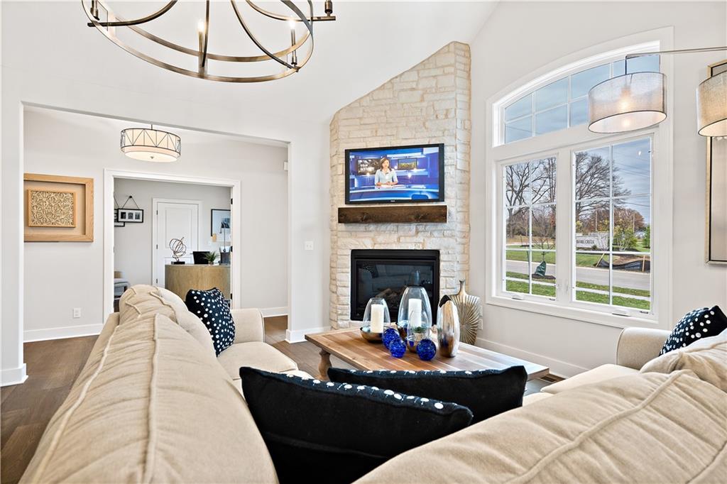 7229 Allman Drive Shawnee, KS 66217 - Photo 6 of 29