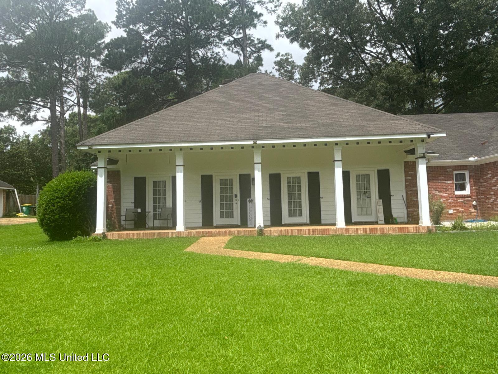 207 South Pear Orchard Road Ridgeland, MS 39157 - Photo 2 of 29 WhatsApp Image 2026-05-30 at 12.56.44 PM