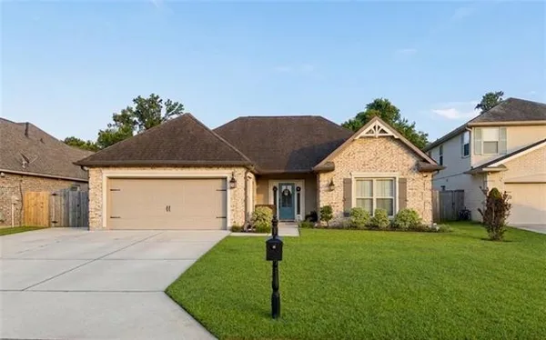 $419,000 | 2060 Bonaire Drive, Marrero, LA 70072