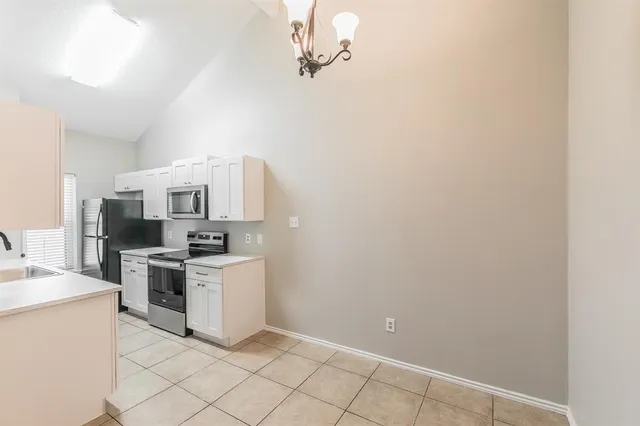 $270,000 | 610 Canterbury Street, Euless, TX 76039