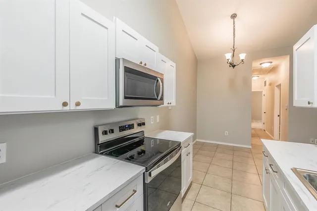 $270,000 | 610 Canterbury Street, Euless, TX 76039