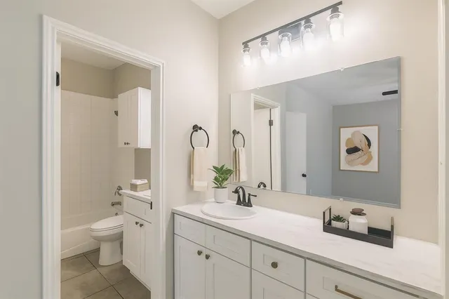 $270,000 | 610 Canterbury Street, Euless, TX 76039