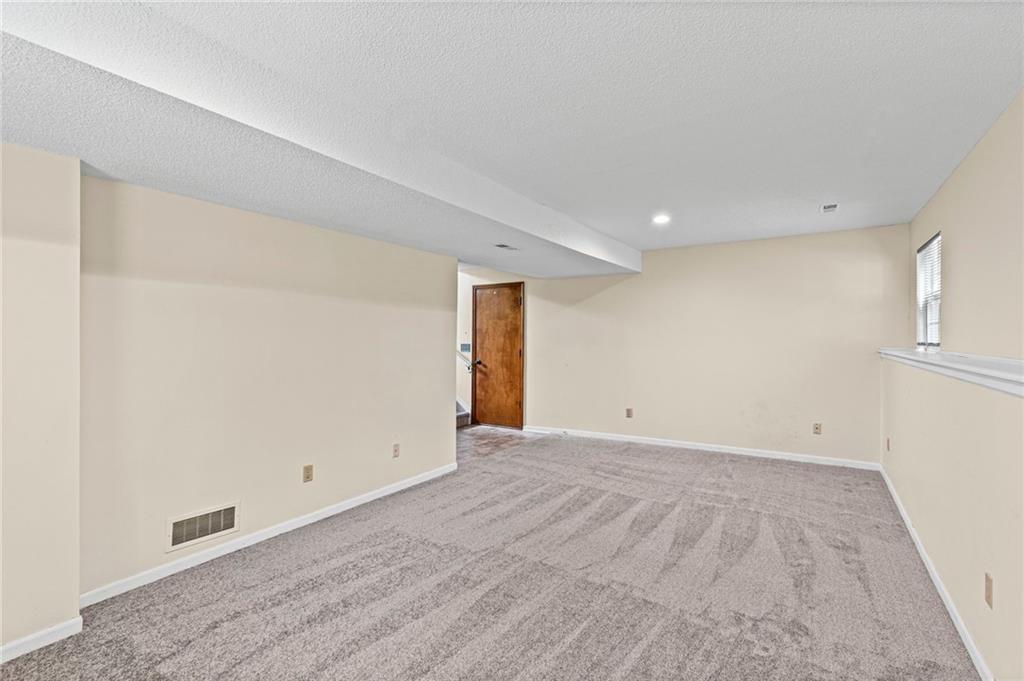 2204 Northeast Chipman Road Lee's Summit, MO 64086 - Photo 29 of 37
