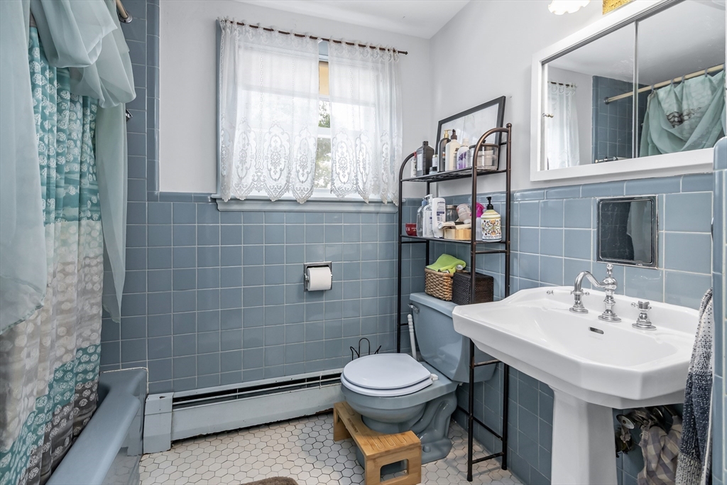 67 Cook Avenue Chelsea, MA 02150 - Photo 20 of 34