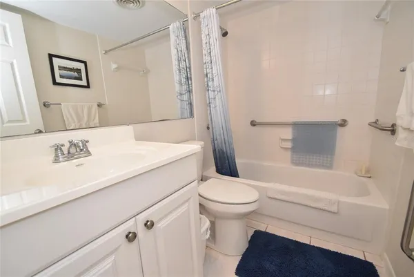 $2,000 | 1608 Bayhouse Point Drive, Unit GL304, Sarasota, FL 34231