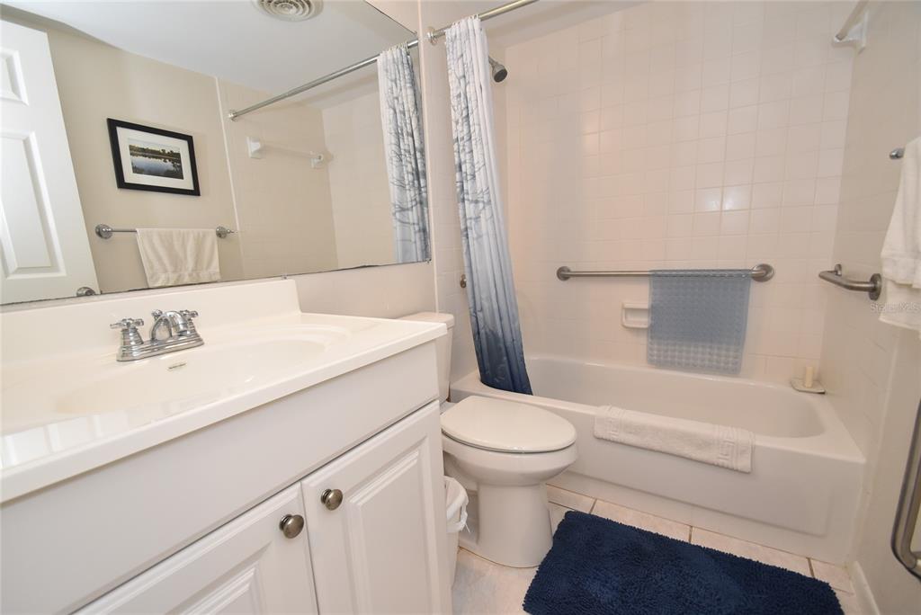 1608 Bayhouse Point Drive, Unit GL304 Sarasota, FL 34231 - Photo 14 of 20