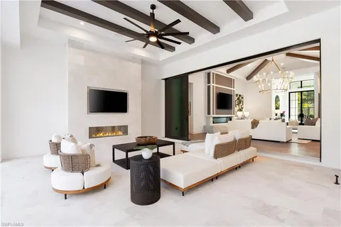 $6,000,000 | 4525 Club Estates Drive, Naples, FL 34114