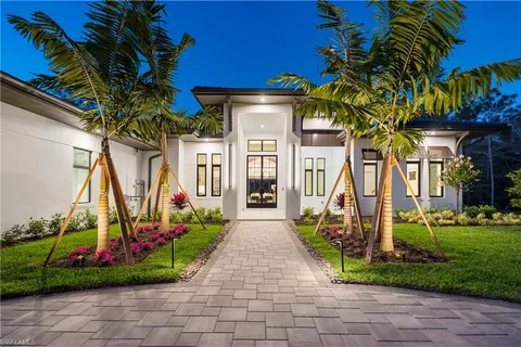 $6,000,000 | 4525 Club Estates Drive, Naples, FL 34114