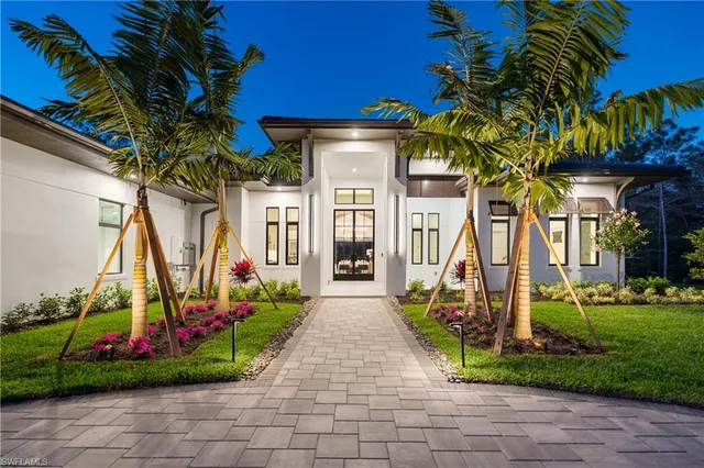 $6,000,000 | 4525 Club Estates Drive, Naples, FL 34114