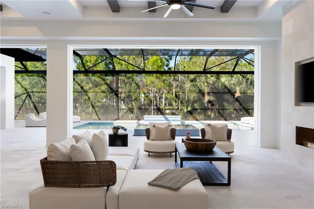 $6,000,000 | 4525 Club Estates Drive, Naples, FL 34114