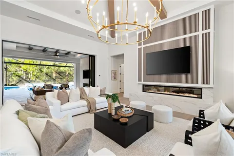 $6,000,000 | 4525 Club Estates Drive, Naples, FL 34114