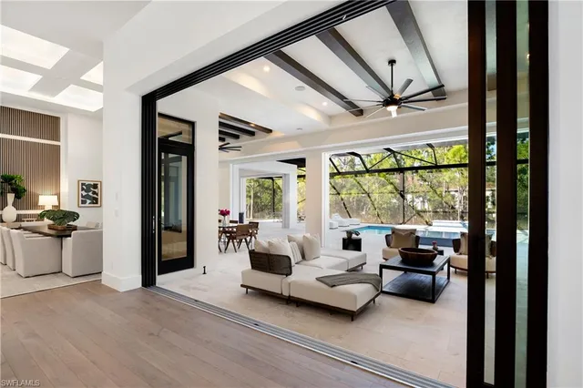 $6,000,000 | 4525 Club Estates Drive, Naples, FL 34114