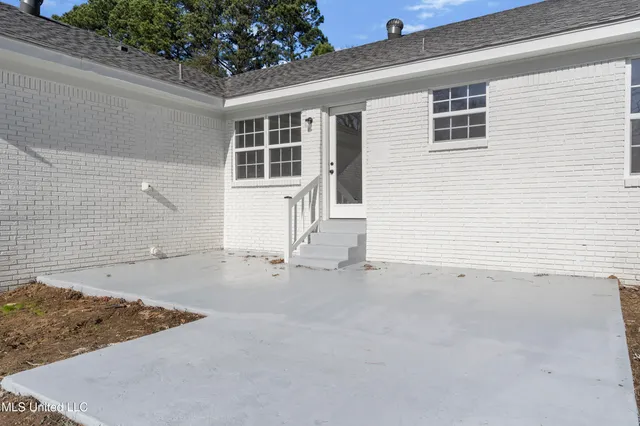 $479,000 | 6020 Northwood Drive, Olive Branch, MS 38654