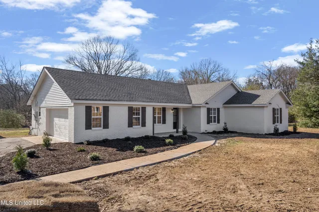 $479,000 | 6020 Northwood Drive, Olive Branch, MS 38654