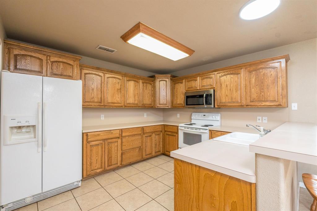 207 Locust Street Merkel, TX 79536 - Photo 9 of 40