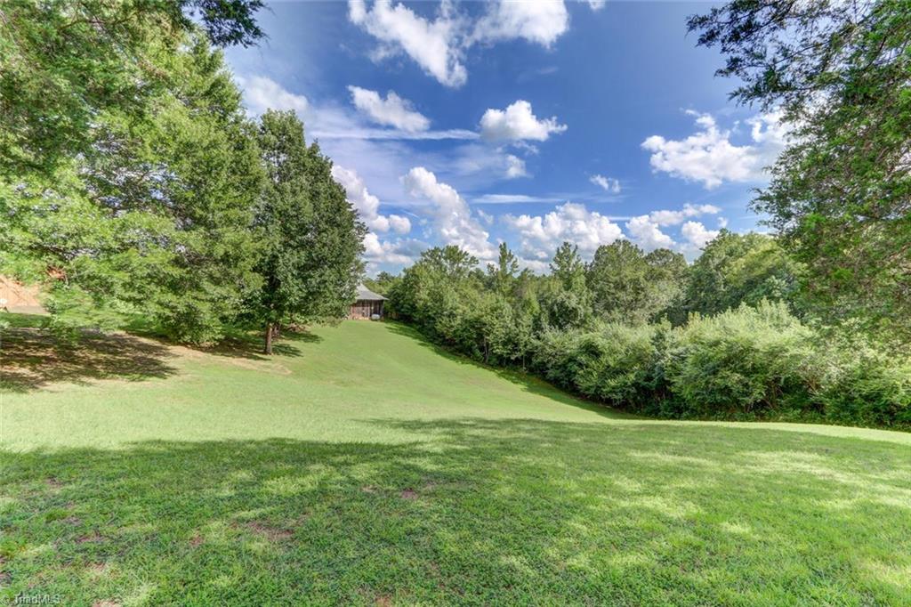 537 Manley Farm Road Reidsville, NC 27320 - Photo 8 of 30 Gallery Image 8