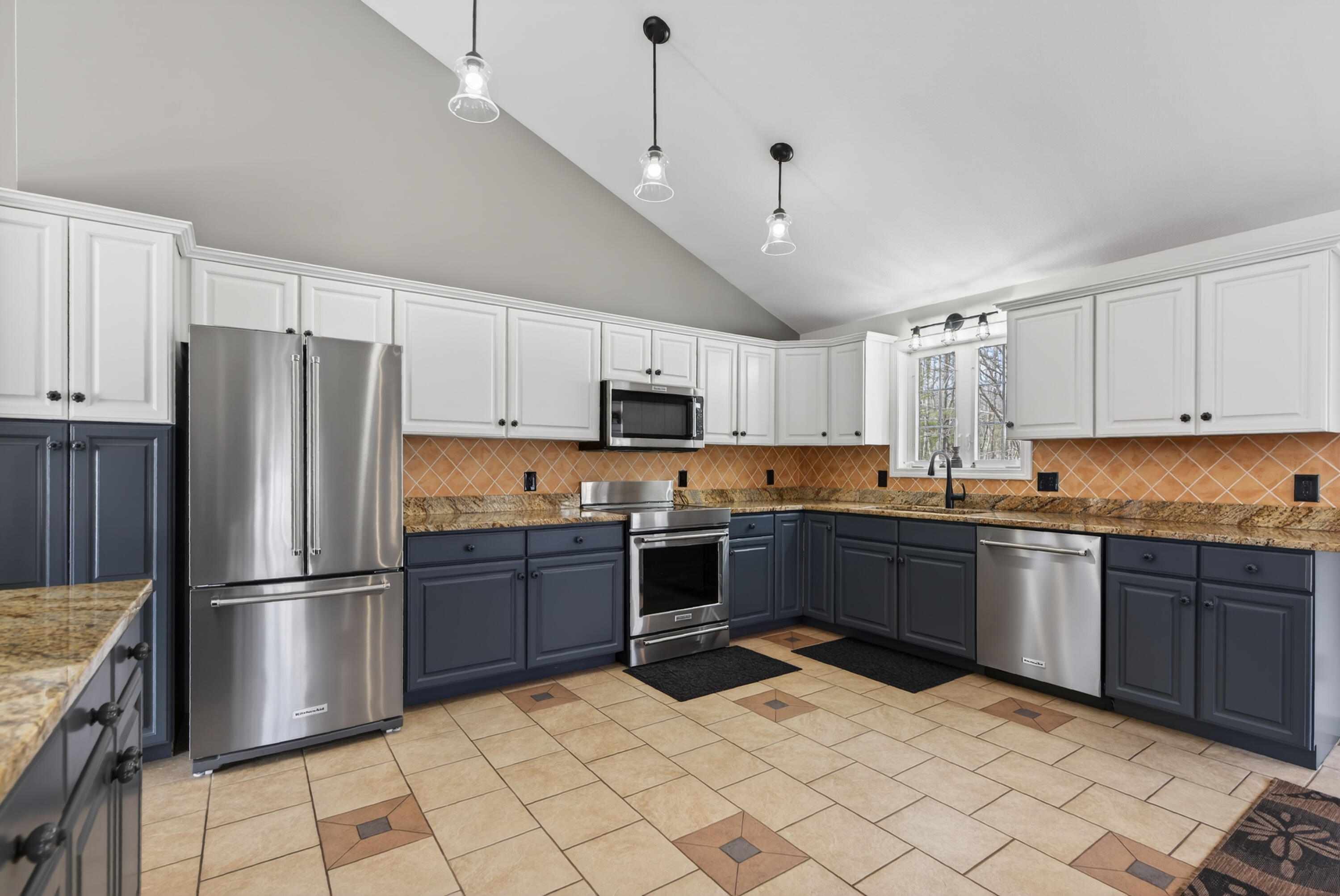 853 Littlefield Road Wells, ME 04090 - Photo 12 of 47 Kitchen/Dining