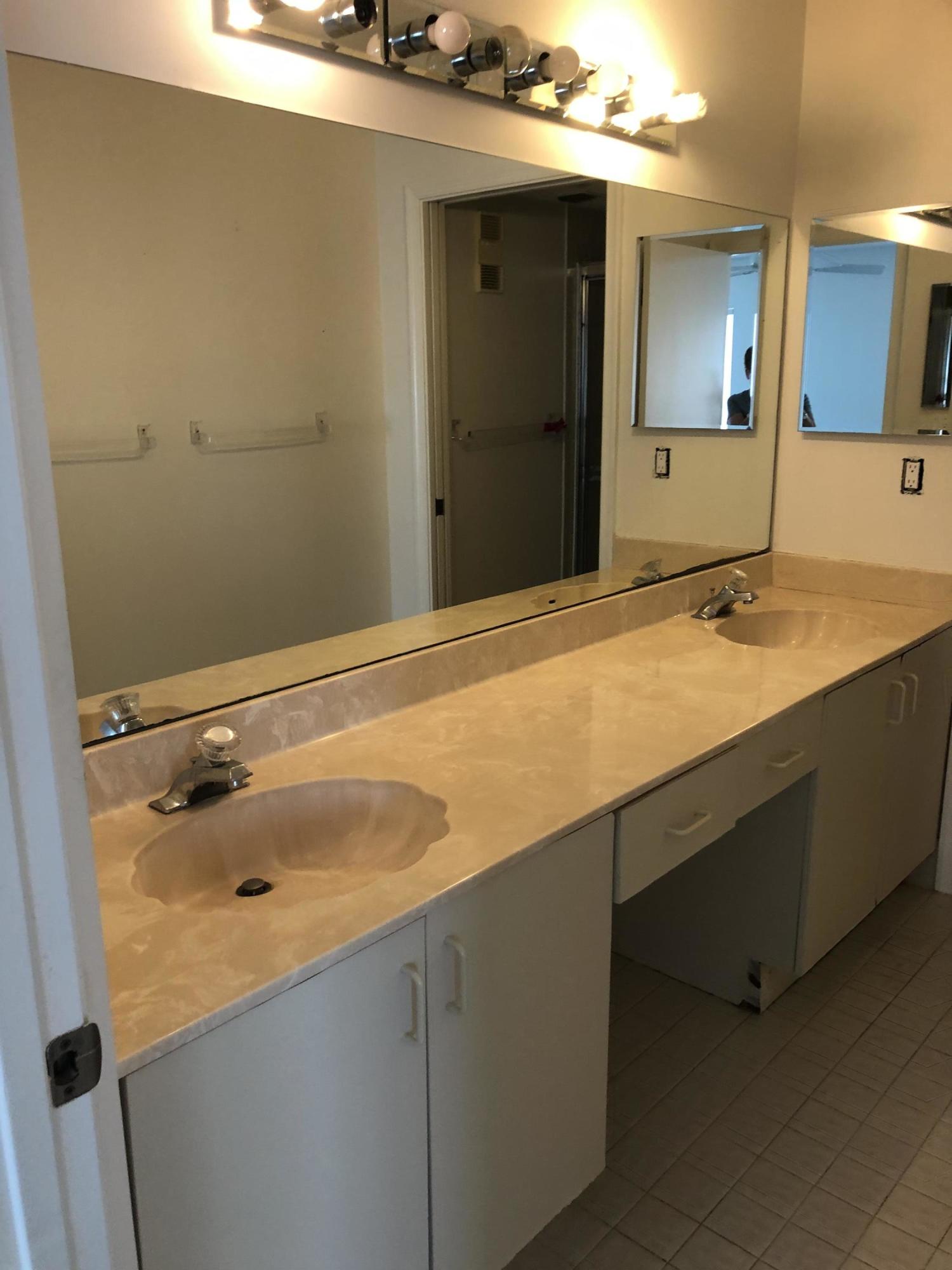 9781 Seacrest Circle, Unit 101 Boynton Beach, FL 33437 - Photo 8 of 15 IMG_0366 (1)