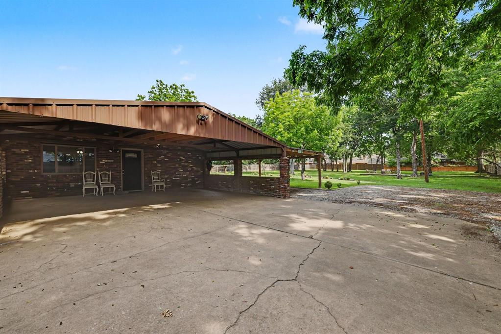 805 Wes Michael Road Bonham, TX 75418 - Photo 21 of 32