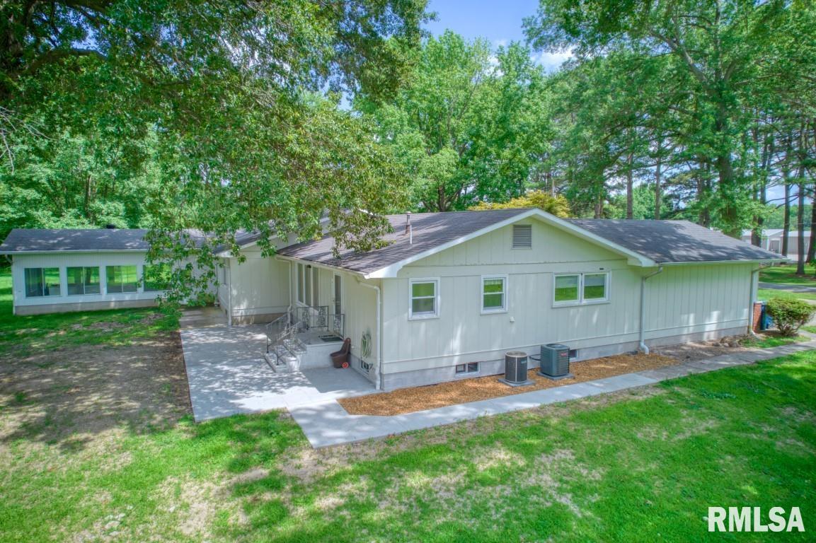 807 West Market Street Christopher, IL 62822 - Photo 45 of 57