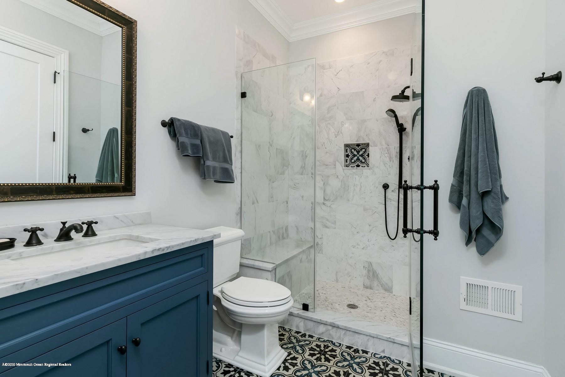 96 Ridge Road Rumson, NJ 07760 - Photo 17 of 37 1st Floor En-suite- Full Bath