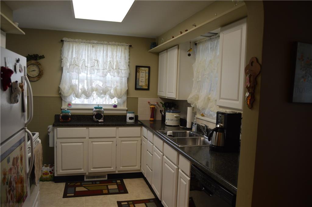 7579 East Blue Ridge Road Shelbyville, IN 46176 - Photo 8 of 20
