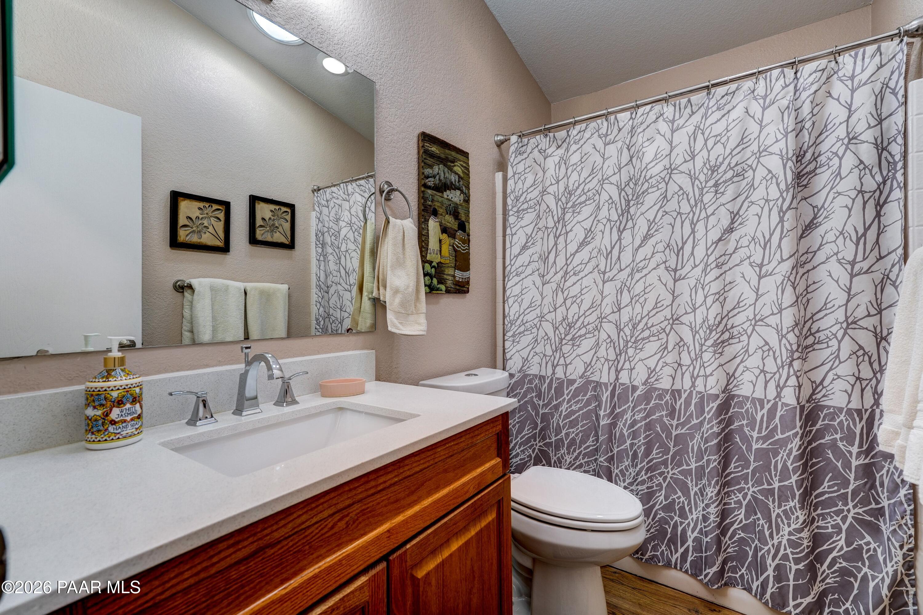 11250 East State Rte 69, Unit 1107 Prescott Valley, AZ 86314 - Photo 9 of 17 Guest Bathroom