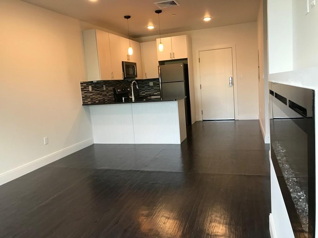 31 South Main Street, Unit 407 Natick, MA 01760 - Photo 4 of 16