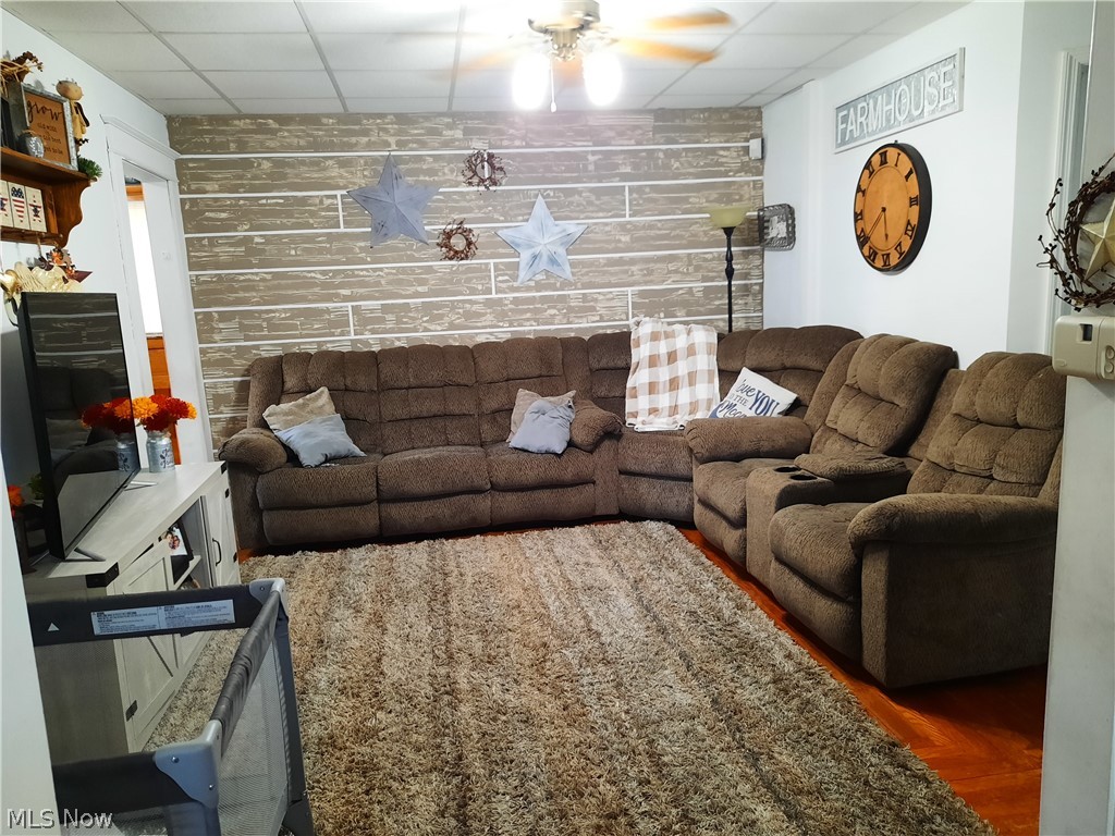 1906 Creston Road Cambridge, OH 43725 - Photo 7 of 29 Gallery Image 7