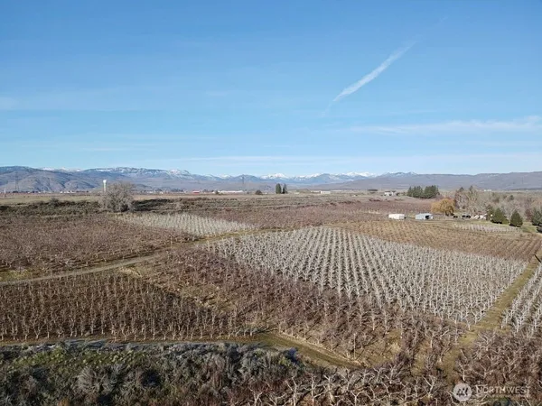 a view of an ocean view