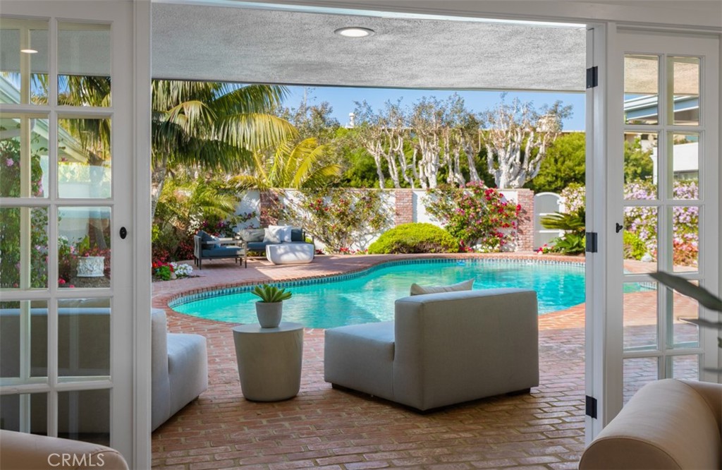 4521 Orrington Road Corona del Mar, CA 92625 - Photo 19 of 51